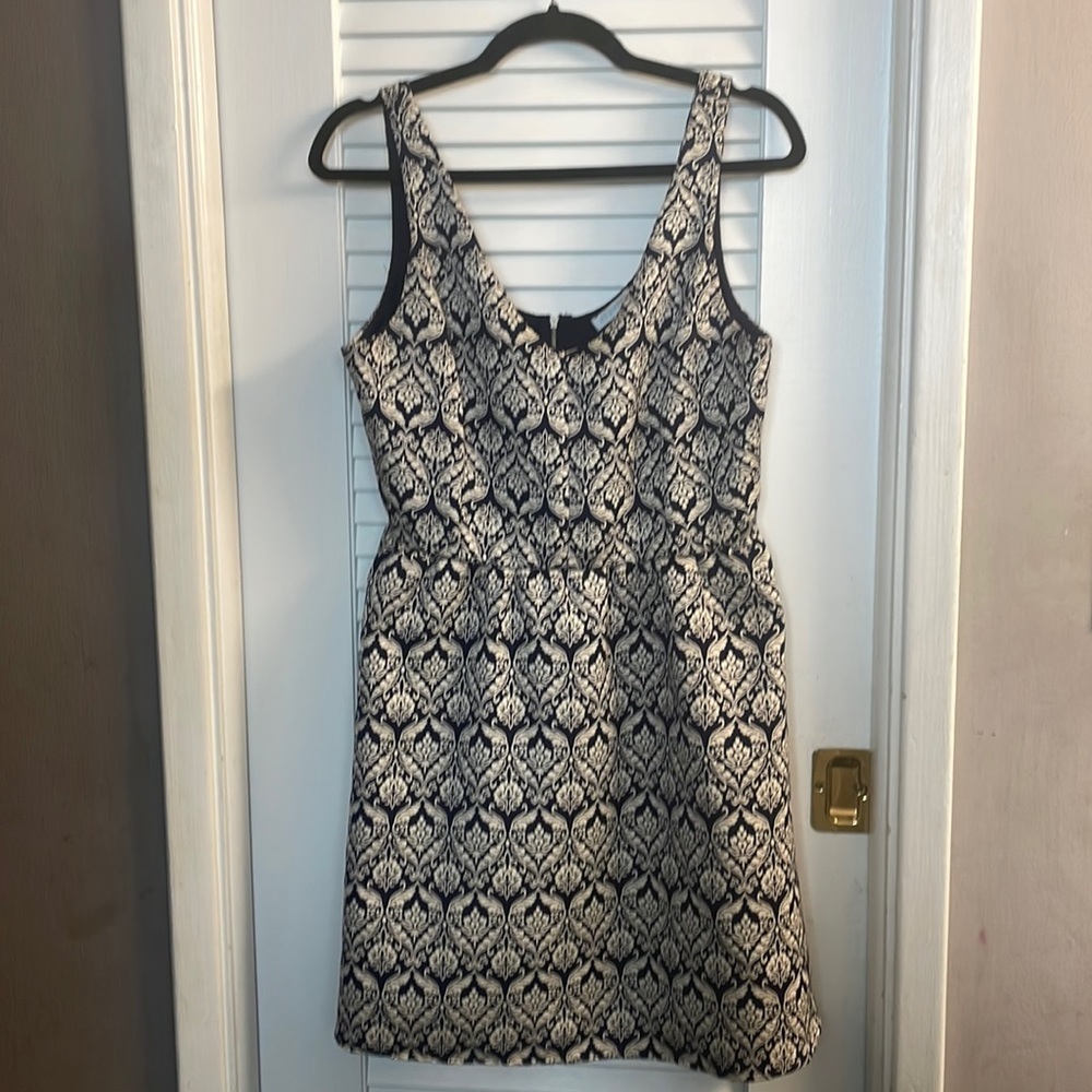 Jun & Ivy Brocade Damask Navy/Gold Fit&Flair Dress w/Accent Back Zipper -Medium